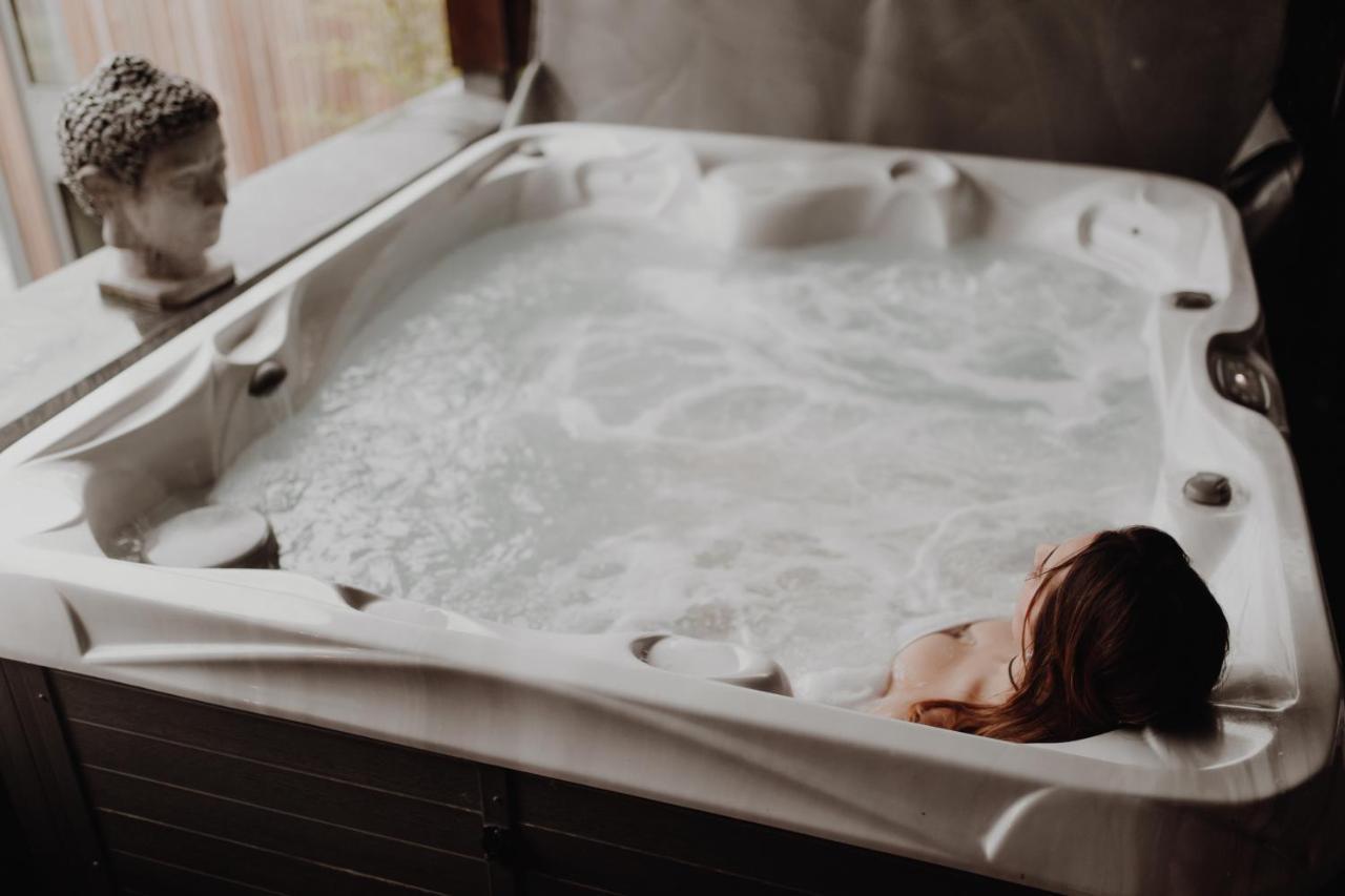 At Home - Jacuzzi Privatif Gesves Esterno foto